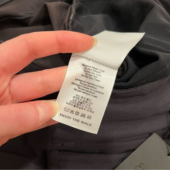 NWT TRUE linkswear Black All Day 5 Pocket Pant Slim Tapered Size 28x32 - Picture 7 of 9